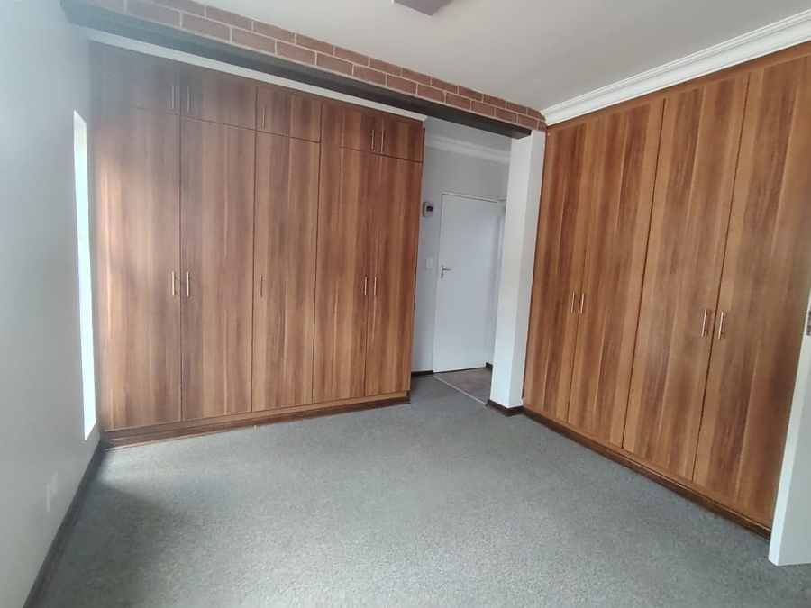 7 Bedroom Property for Sale in Fichardt Park Free State